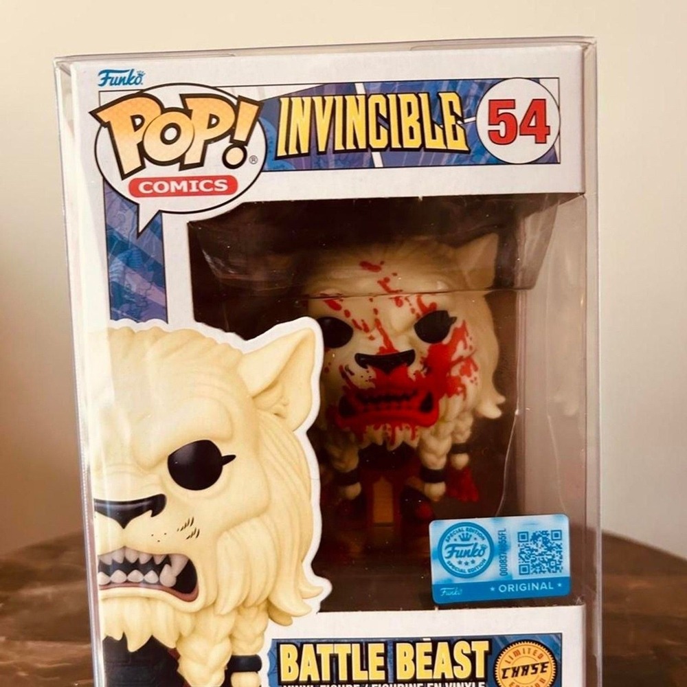 Funko Pop! Comics: Invincible  Battle Beast #54 (Limited Bloody Chase Variant).